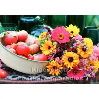 Foto Postkarte - Herststimmung mit Äpfeln und Blumen