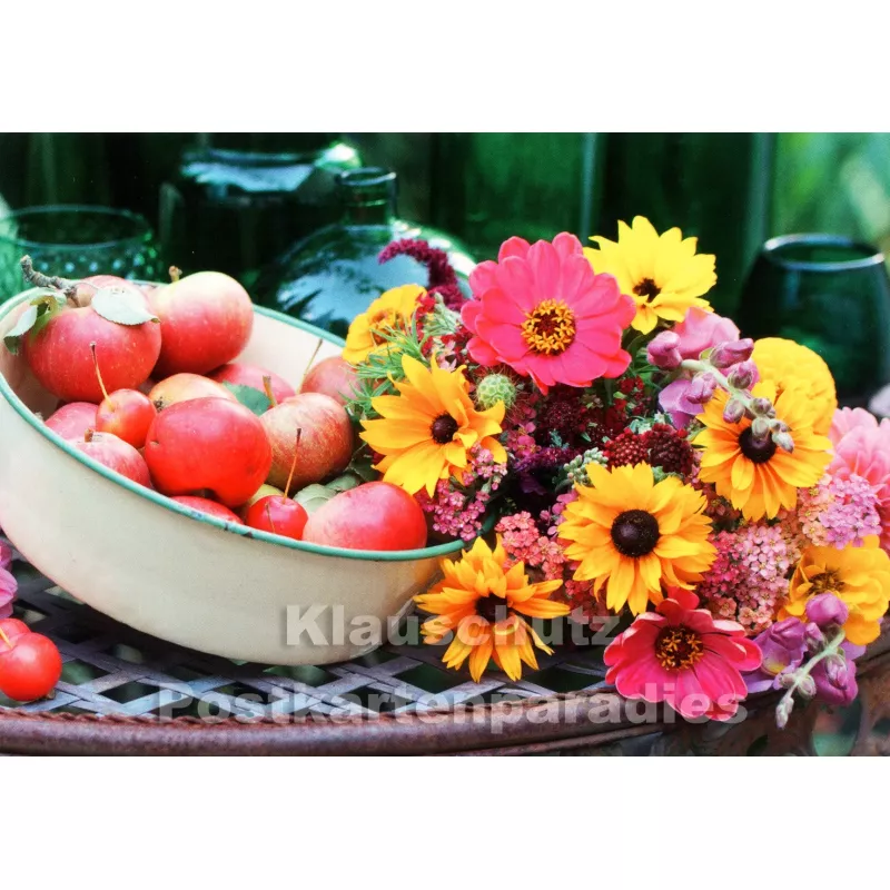 Foto Postkarte - Herststimmung mit Äpfeln und Blumen